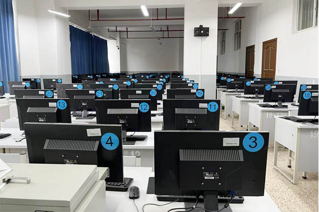 计算机教师图片.jpg 计算机教师图片.jpg