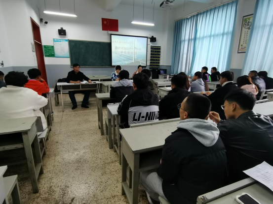 公路学院(公路系)2021-2022上 座谈会报道731