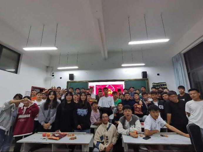 公路学院师生欢庆教师喜迎中秋(公路系)445.png 公路学院师生欢庆教师喜迎中秋(公路系)445.png
