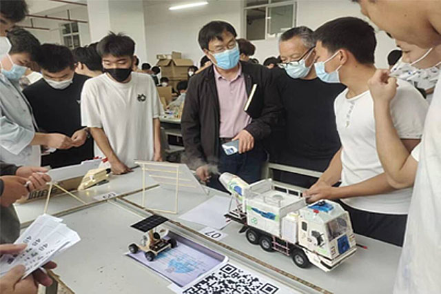 第二届电工电子竞赛.jpg 第二届电工电子竞赛.jpg